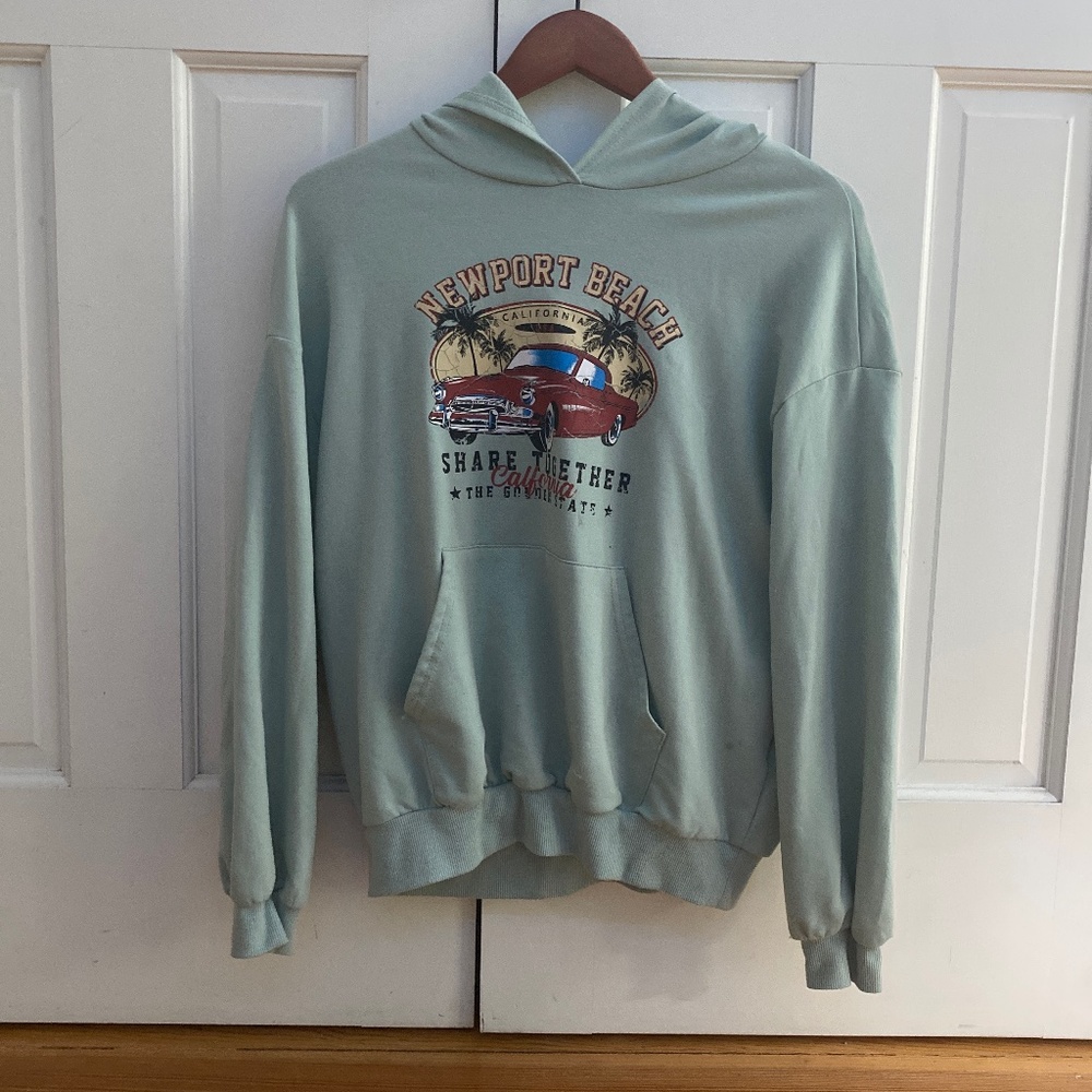 Newport Beach lightweight sweatshirt